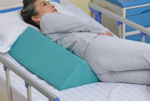 三角枕 防壓瘡護(hù)理 護(hù)理翻身枕病人翻身墊生產(chǎn)廠家